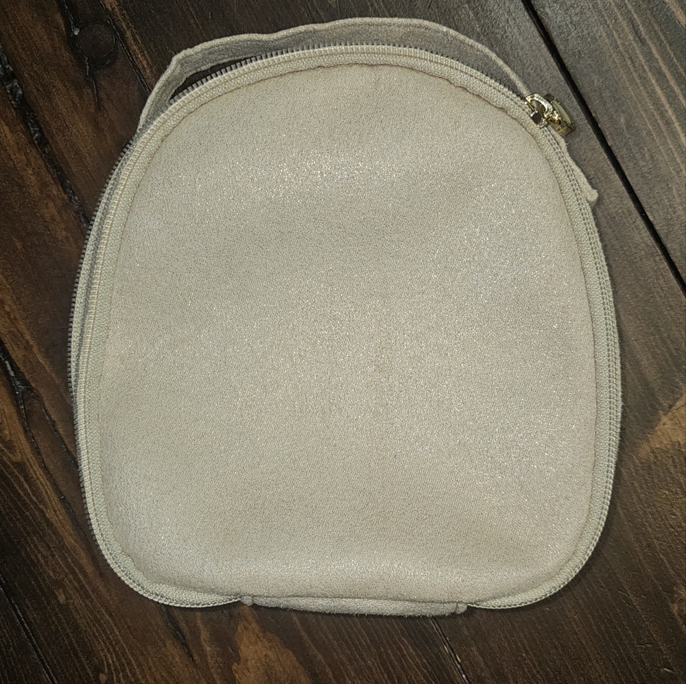 COPY - Bvlgari travel pouch